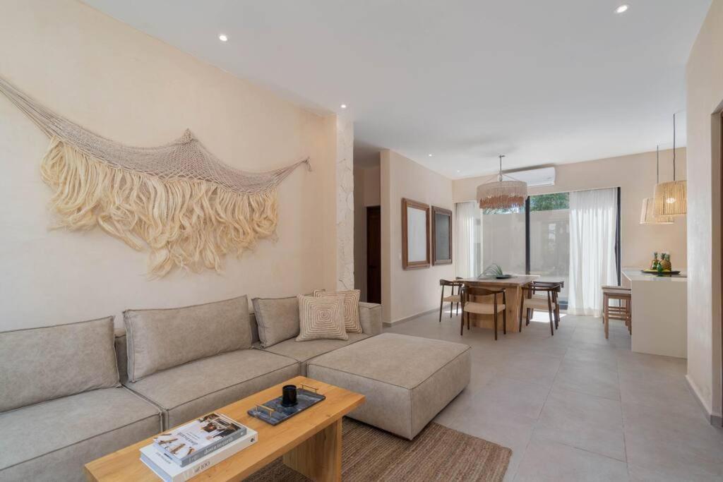 Lujoso Departamento Boho-chic Con Alberca Privada