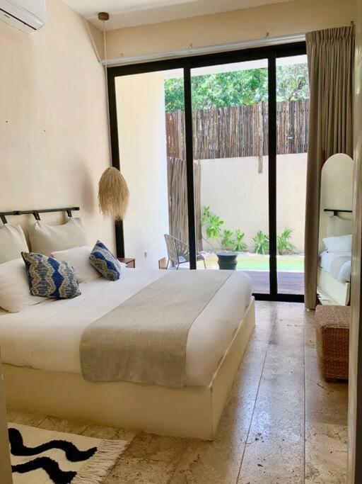 Jungle Bliss 2 Bedroon 2 Bathroom With Private Pool And Jungle Garden. *
