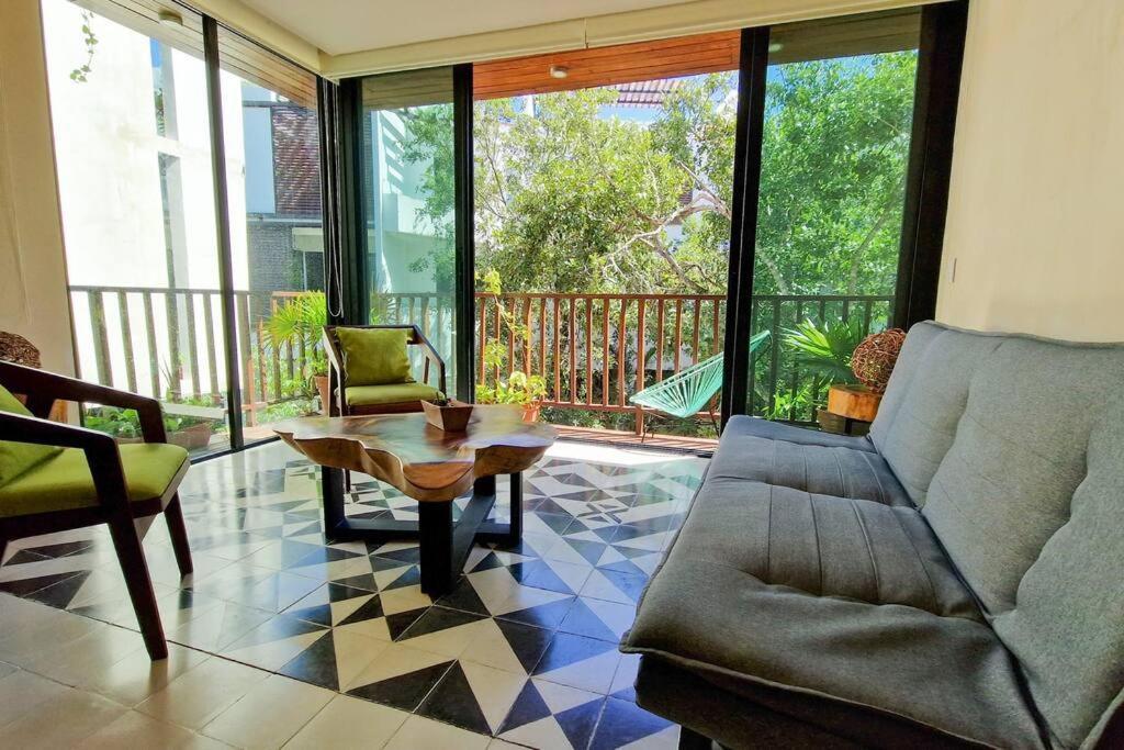 Eco-friendly And Modern Loft 1 By Noox Apartment