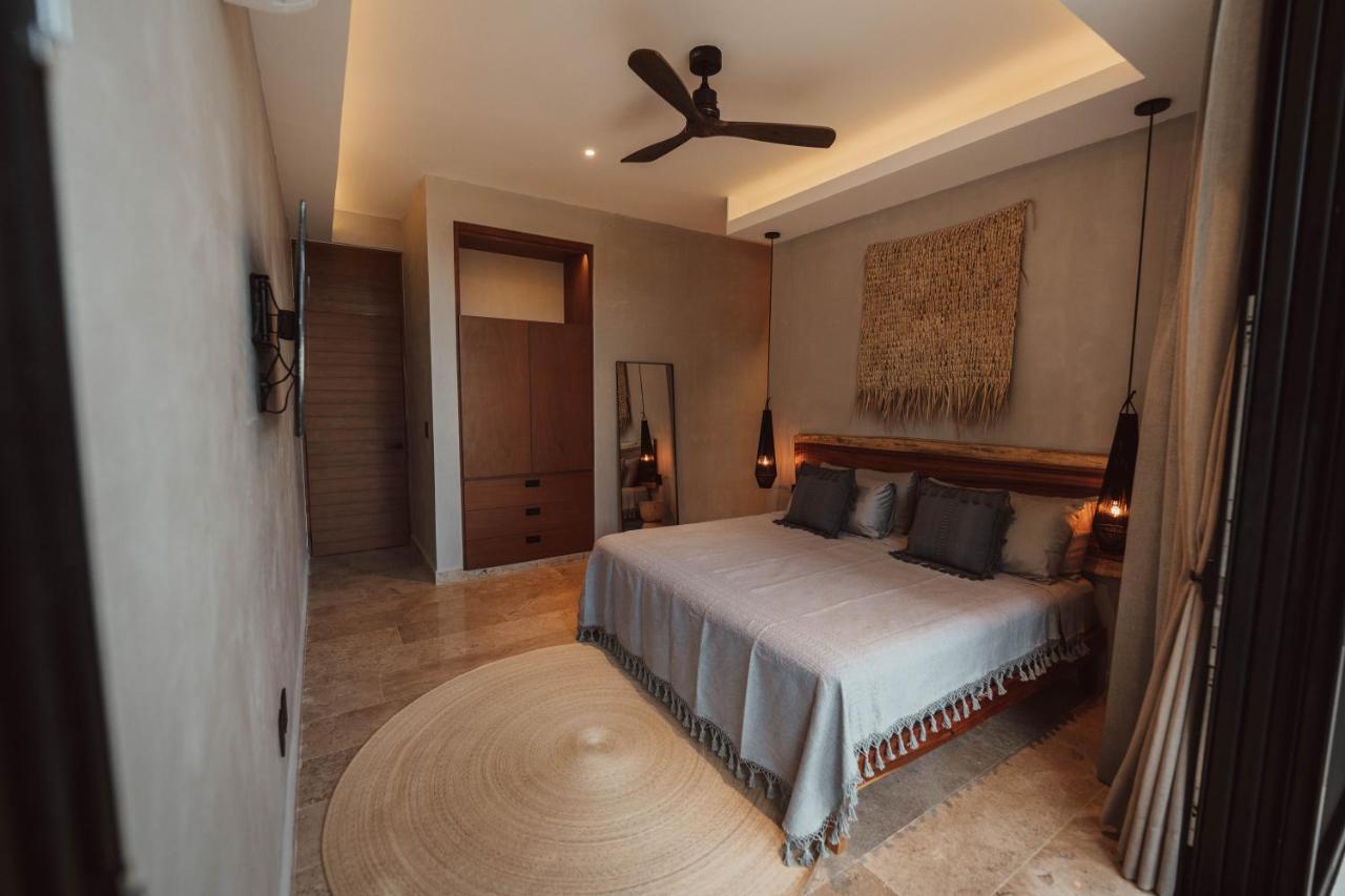 Casa Grande, Beachfront In
