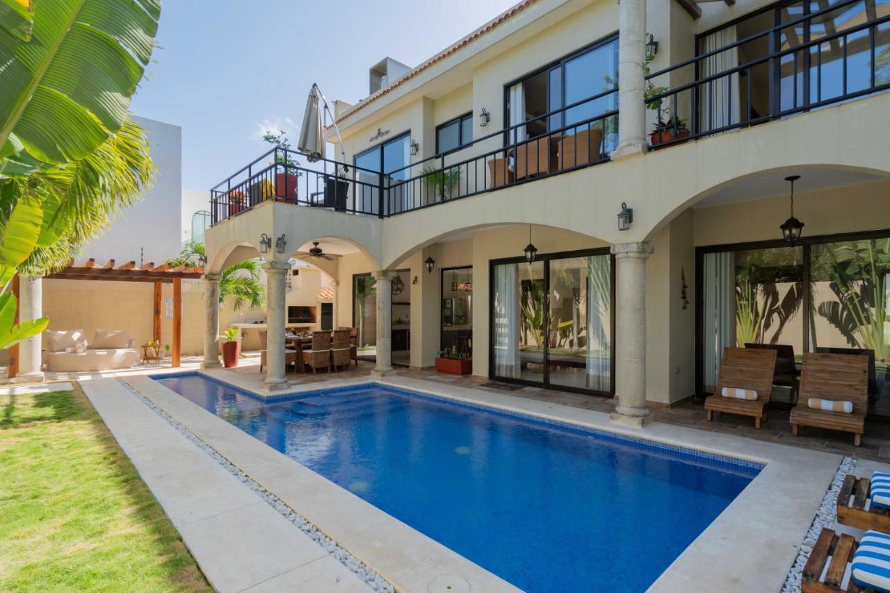 Stunning For 10-cabana-private Pool-parking