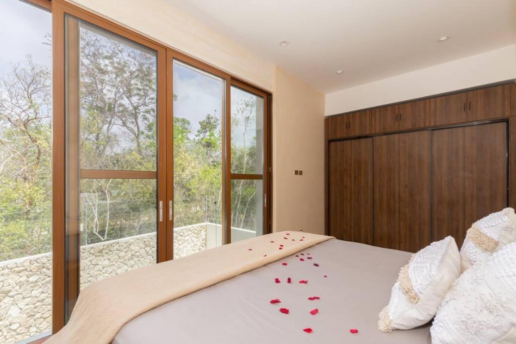 Villa Stunning & Brand New 6 Pax