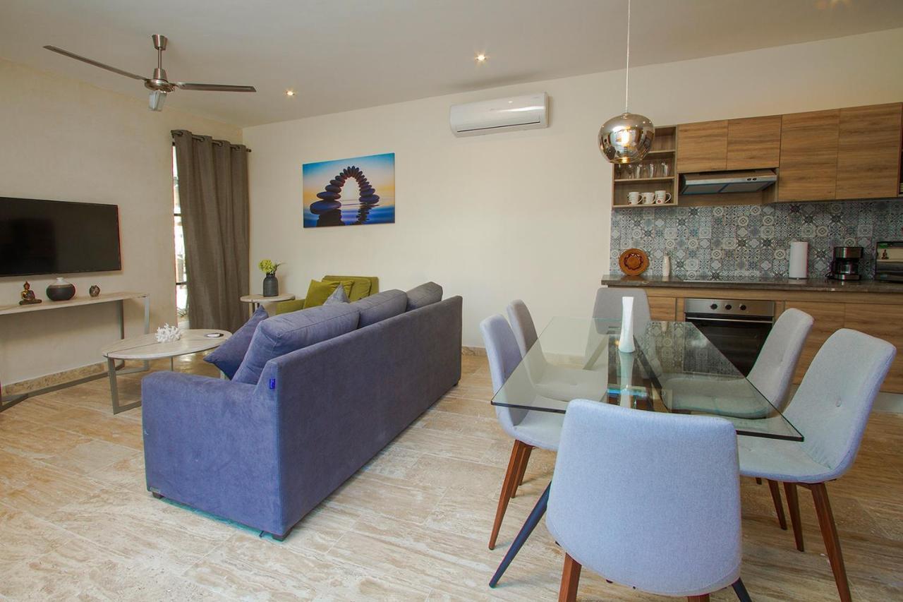 Apartment *luxurious With Private Patio*