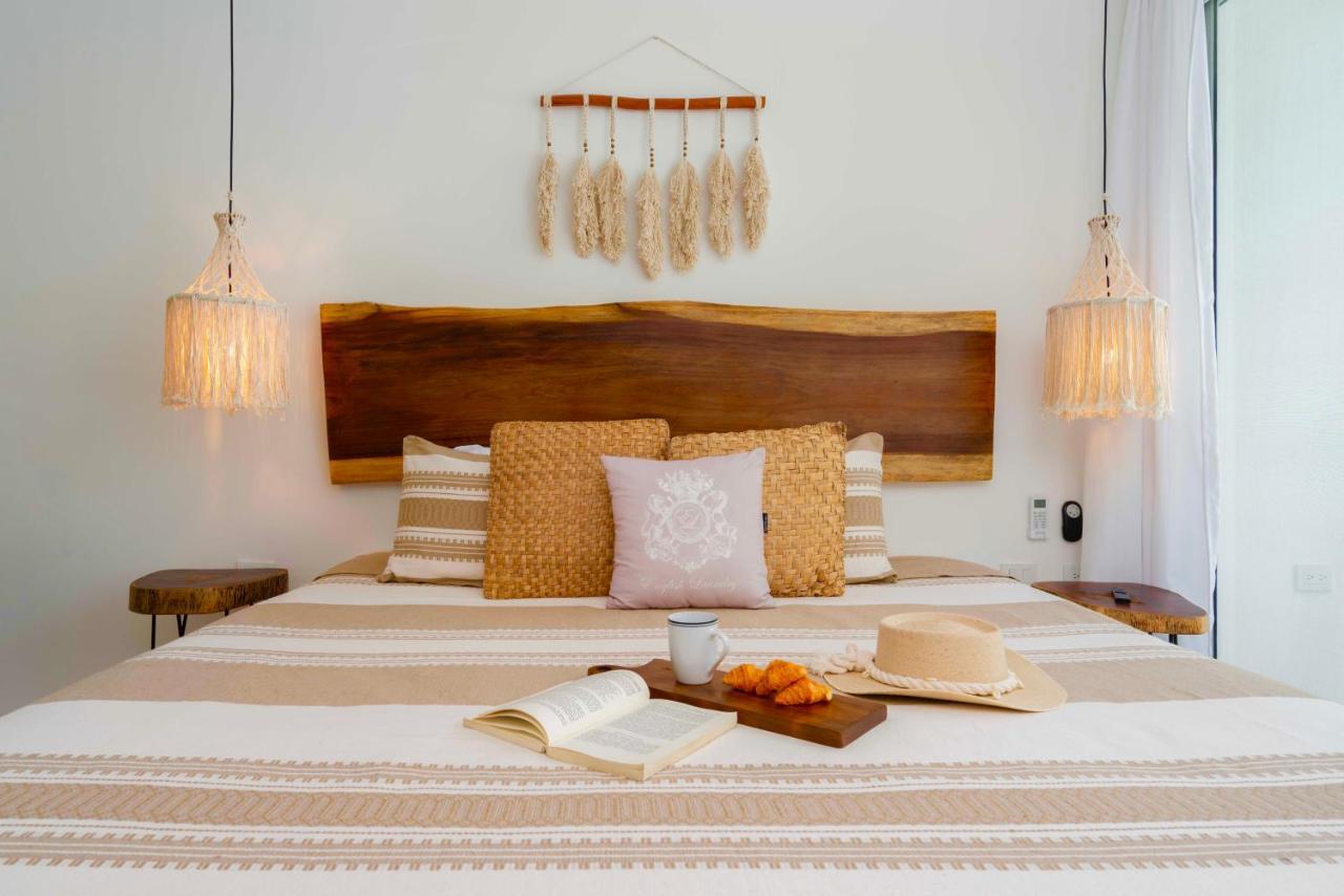 Beautiful Swim-up With Private Terrace, Pool And Jungle Gym *