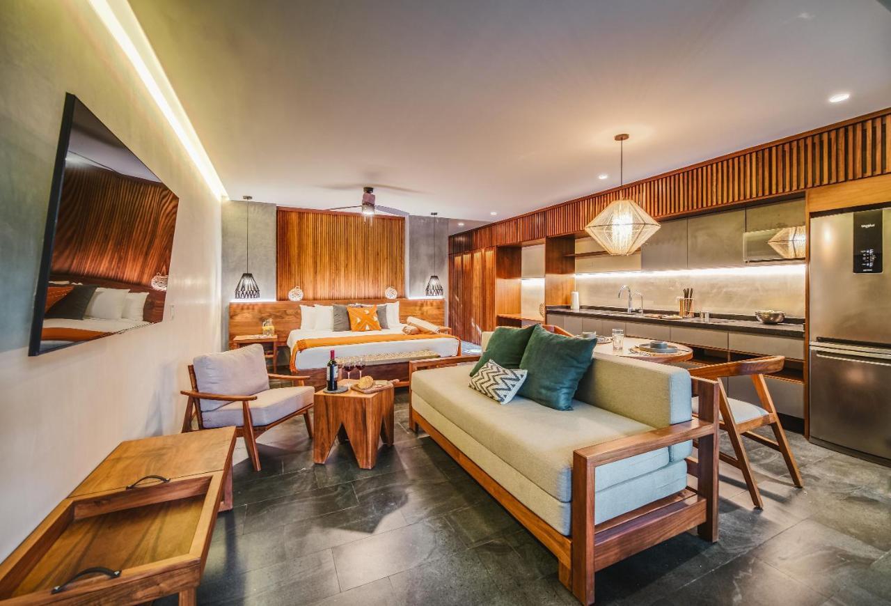 Tropical Oasis With Plunge Pool & Peaceful Garden - Mira Luna 131c Apartment