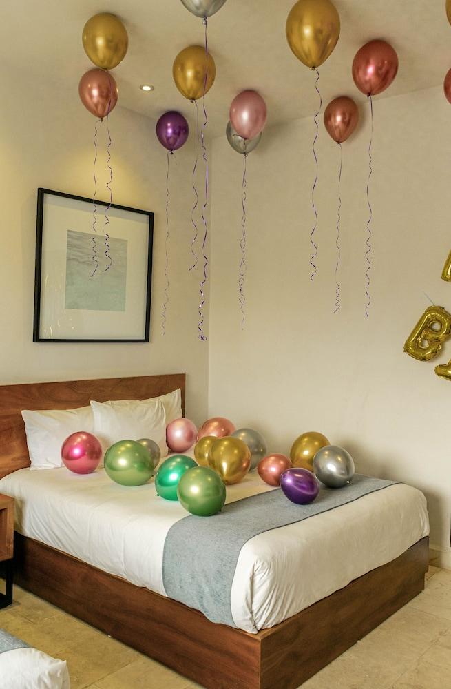 The Strabon 4*