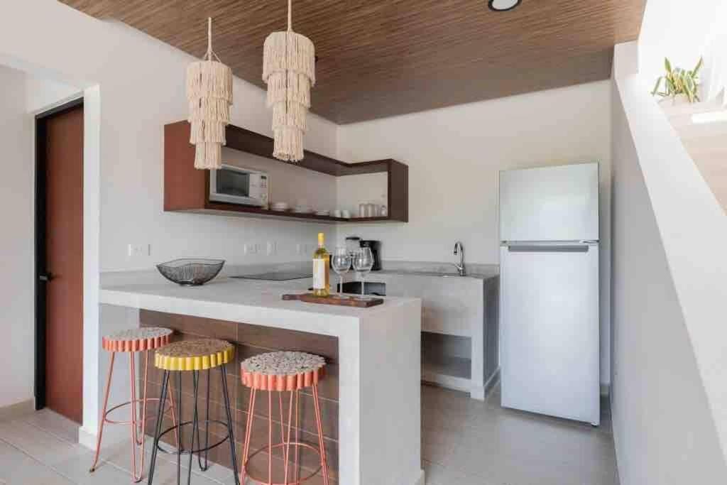 Enjoy Sunsets At Fully Equipped Ph W/private Pool Apartment