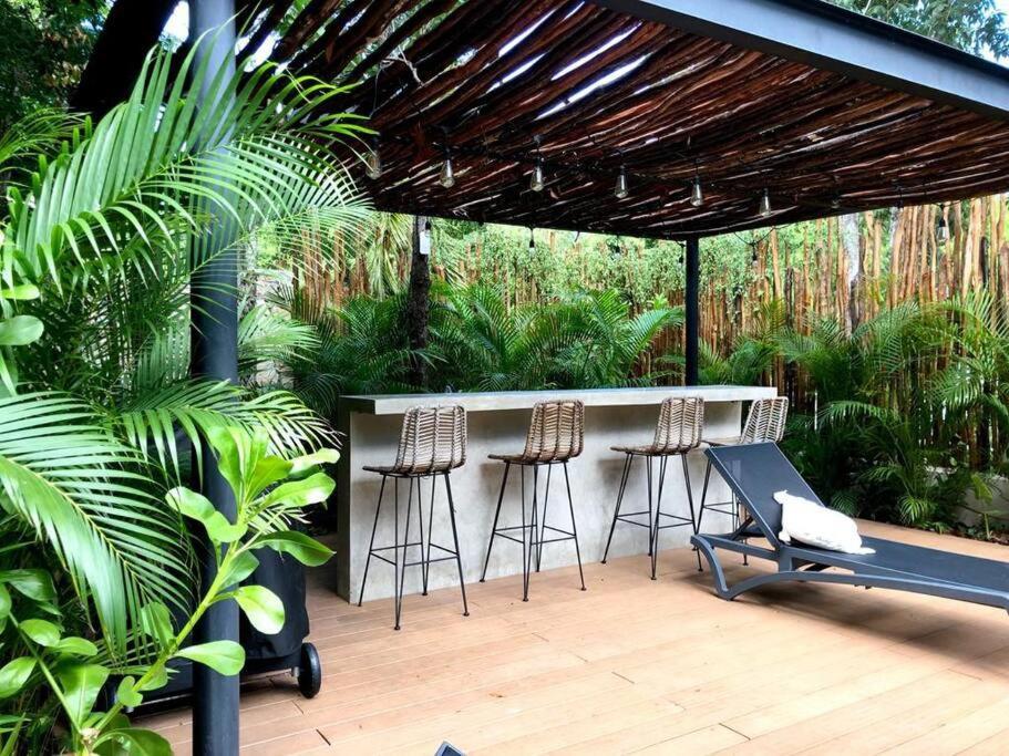 Apartment Luxury 2 Bdr 2 Bth 2 Bikes Jacuzzi Fiboptic Wifi. *