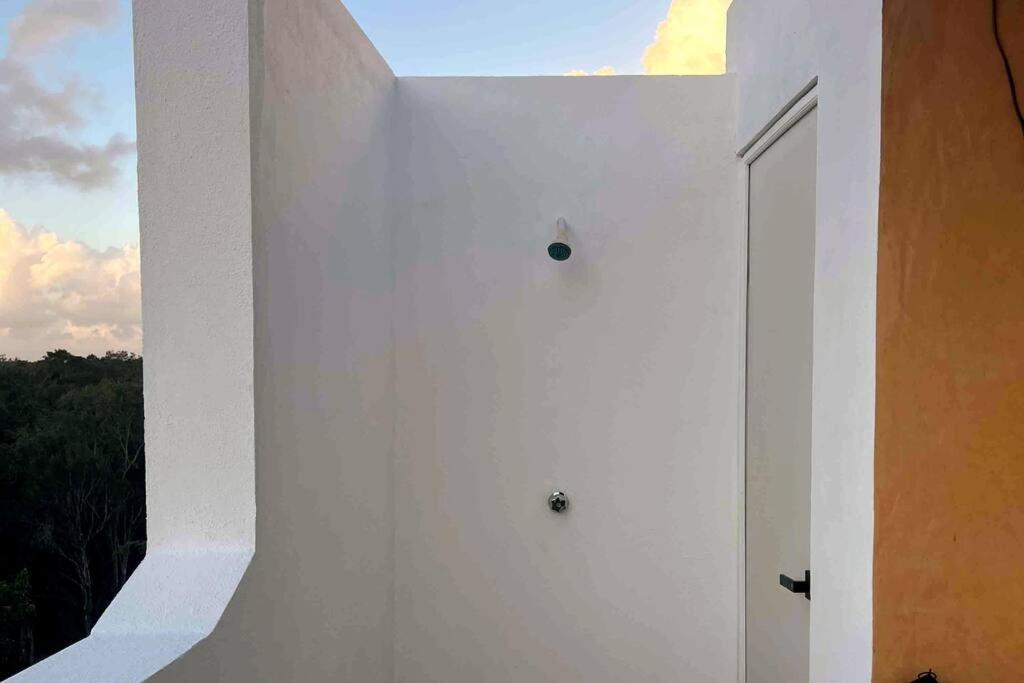 Lush Rooftop With Ensuite Pool & Wifi *