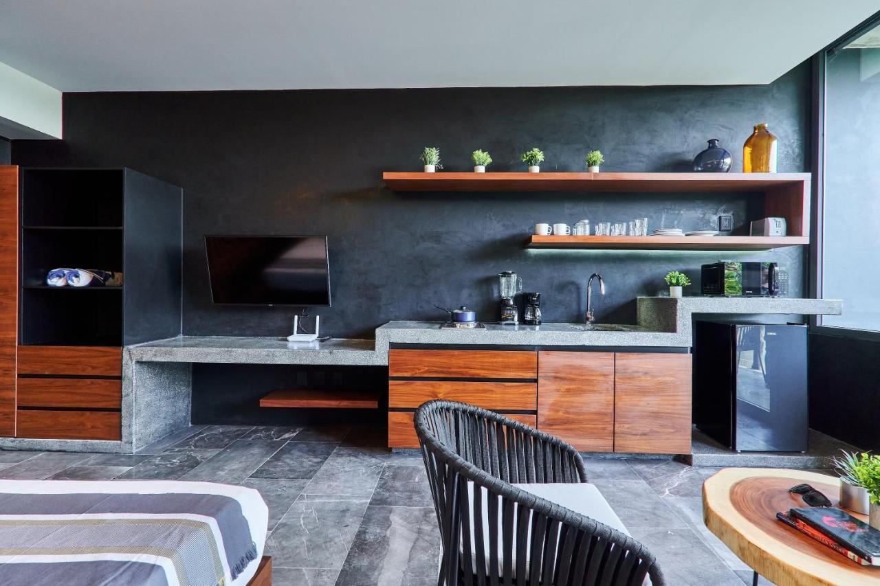 Apartment Bond - Centric & Private Plunge Pool & Club Access *