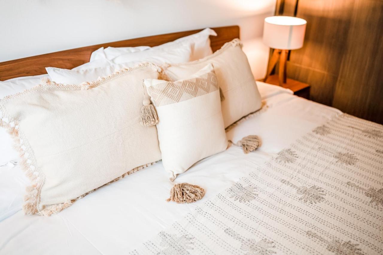 Apartment Charming Boho Entire W Patio Swing