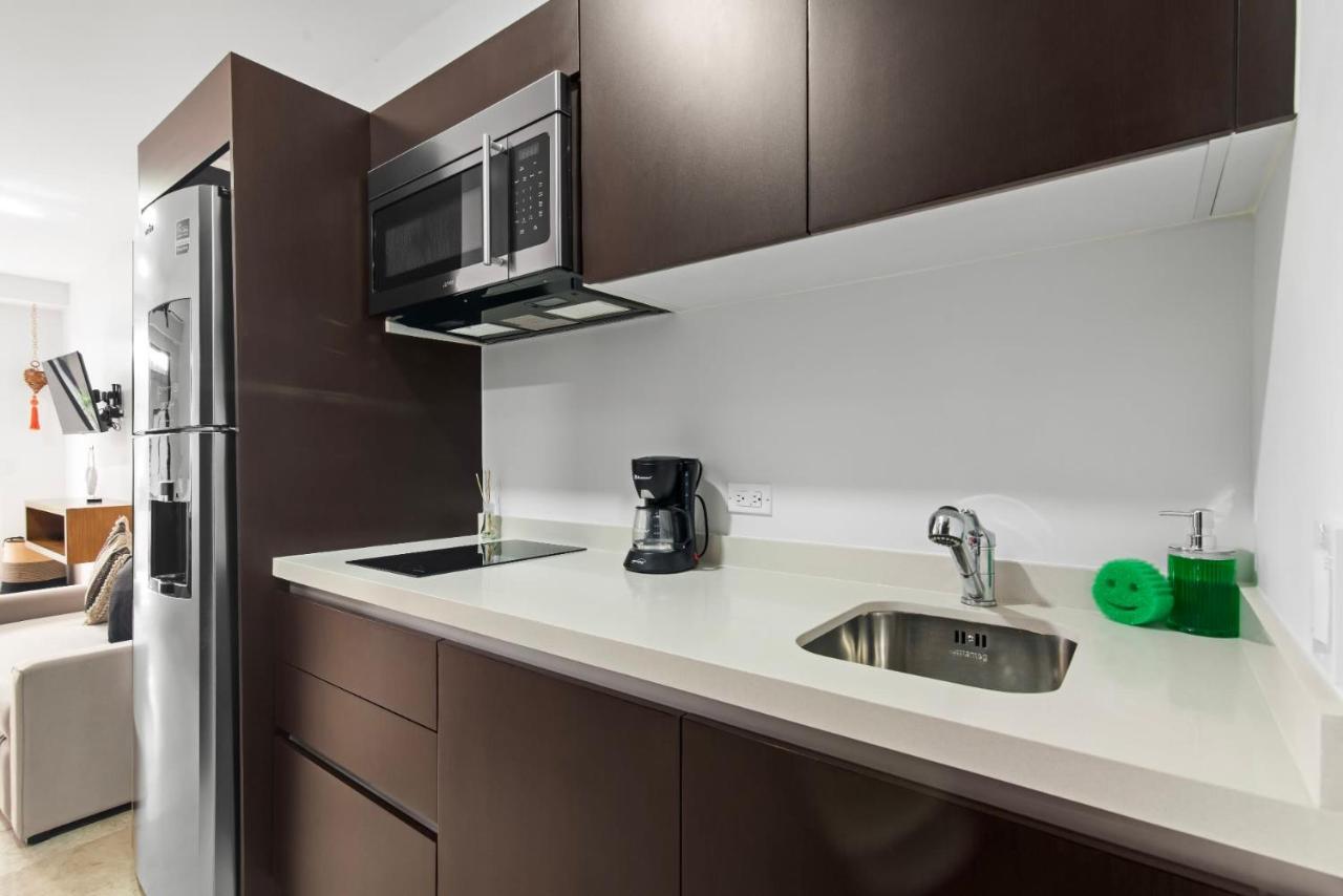 Apartment Menesse Oasis: Chic And Serene Getaway *