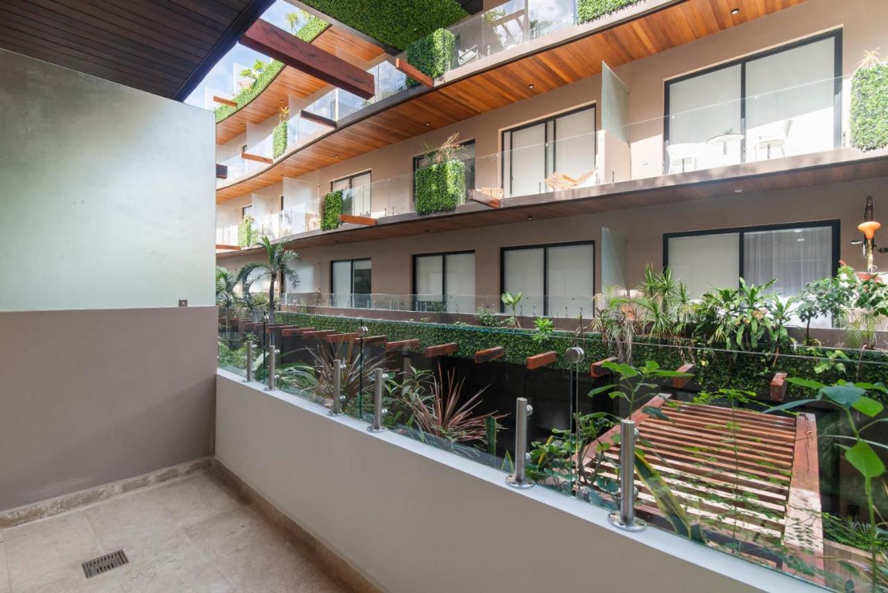 Menesse Oasis: Chic And Serene Getaway Apartment *