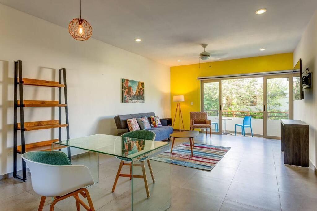 Complex With An Alluring Pool & Tropical Vibes By Stella Rentals! *