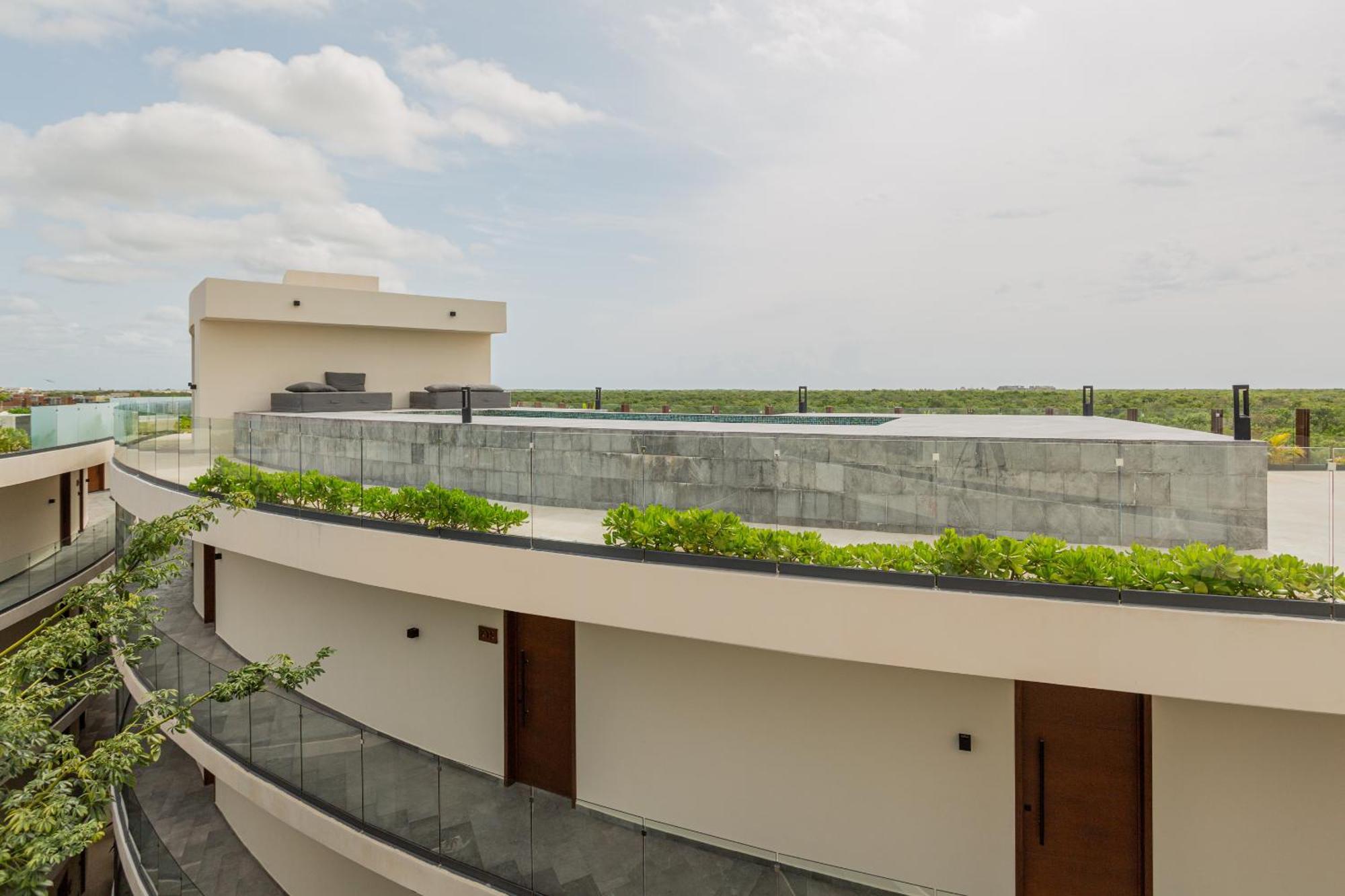 Apartment Mistiq Gardens