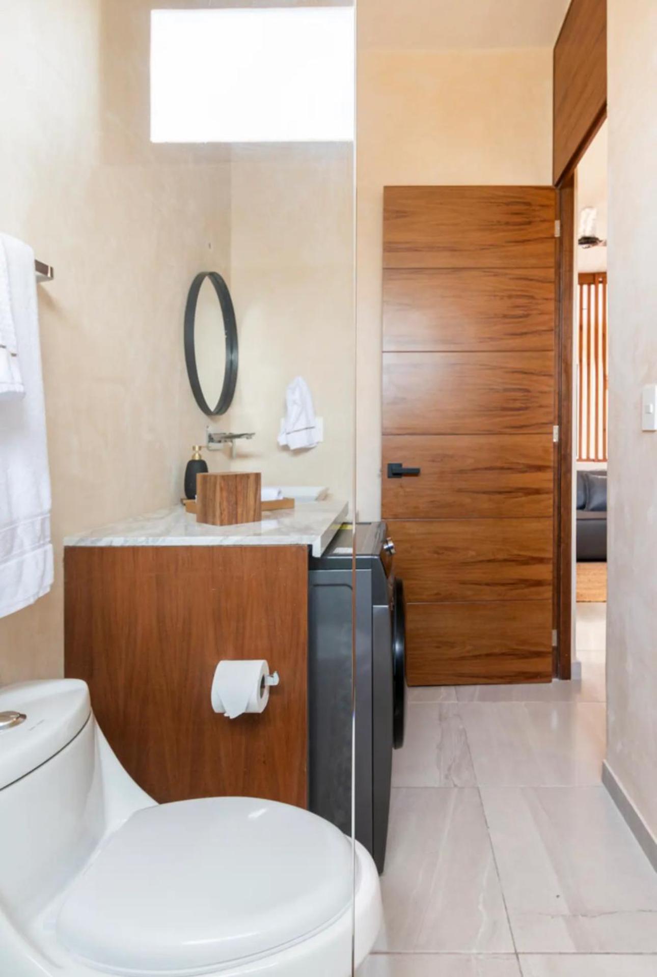 Apartment *jungle Ph W/pool, Close To Downtown &