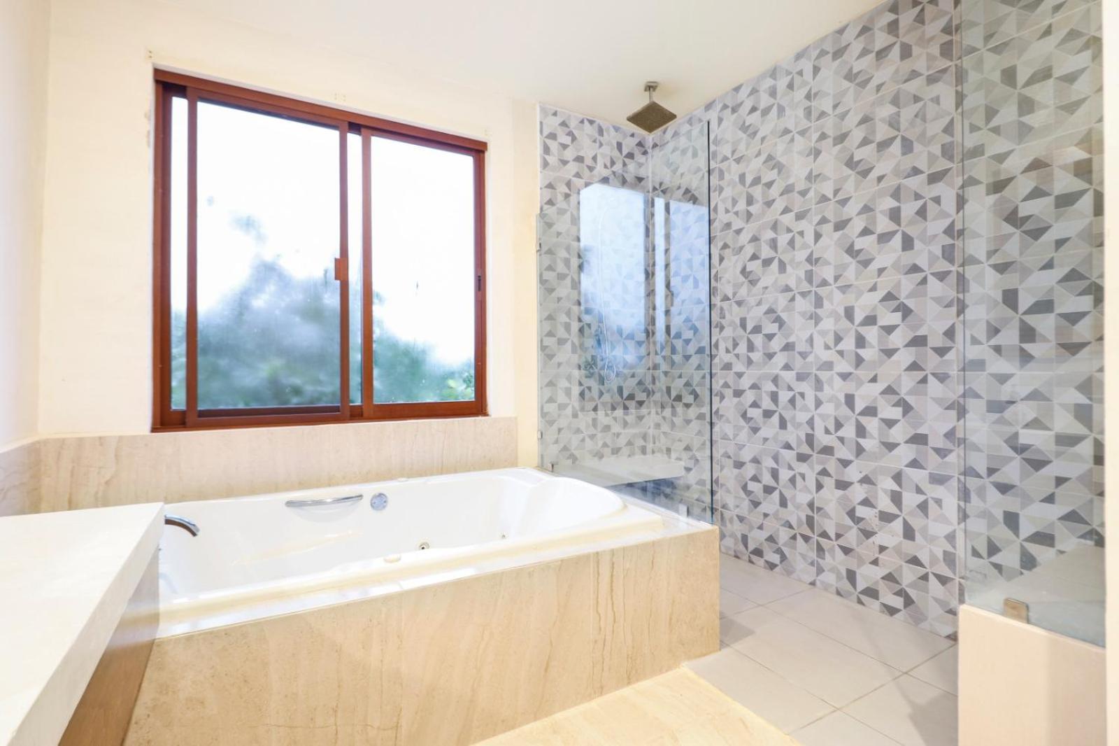 8ppl Penthouse Private Pool *