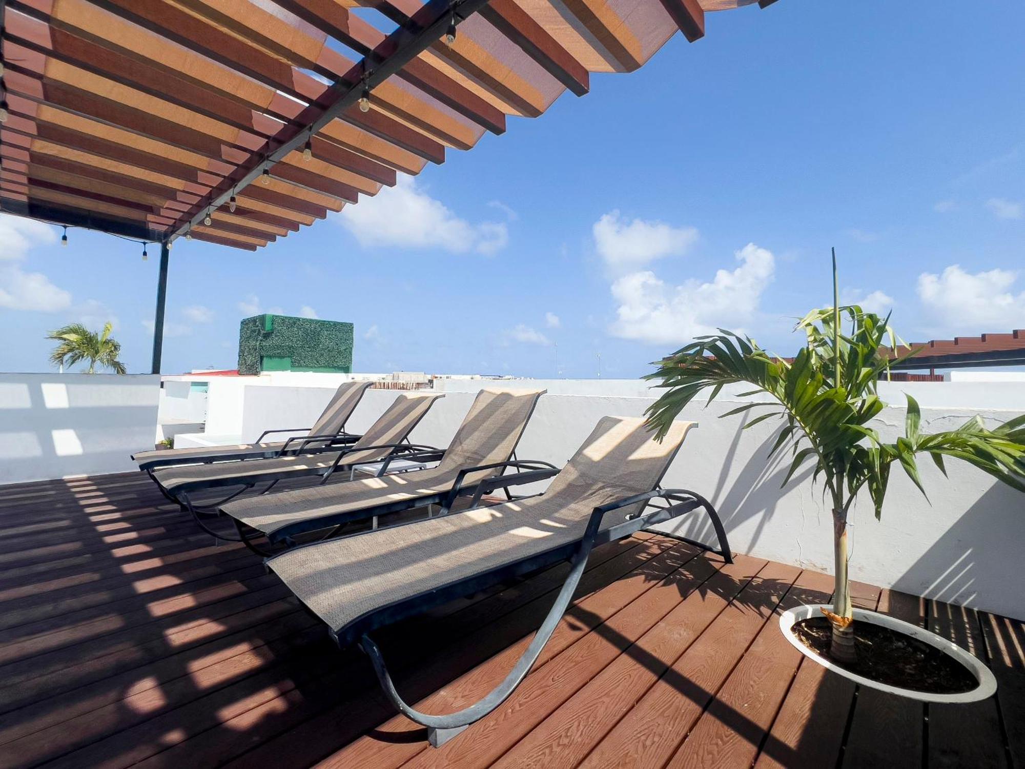 Escape To Tulum, Luxury Apt, Pool & Pet Friendly Apartment Tulum