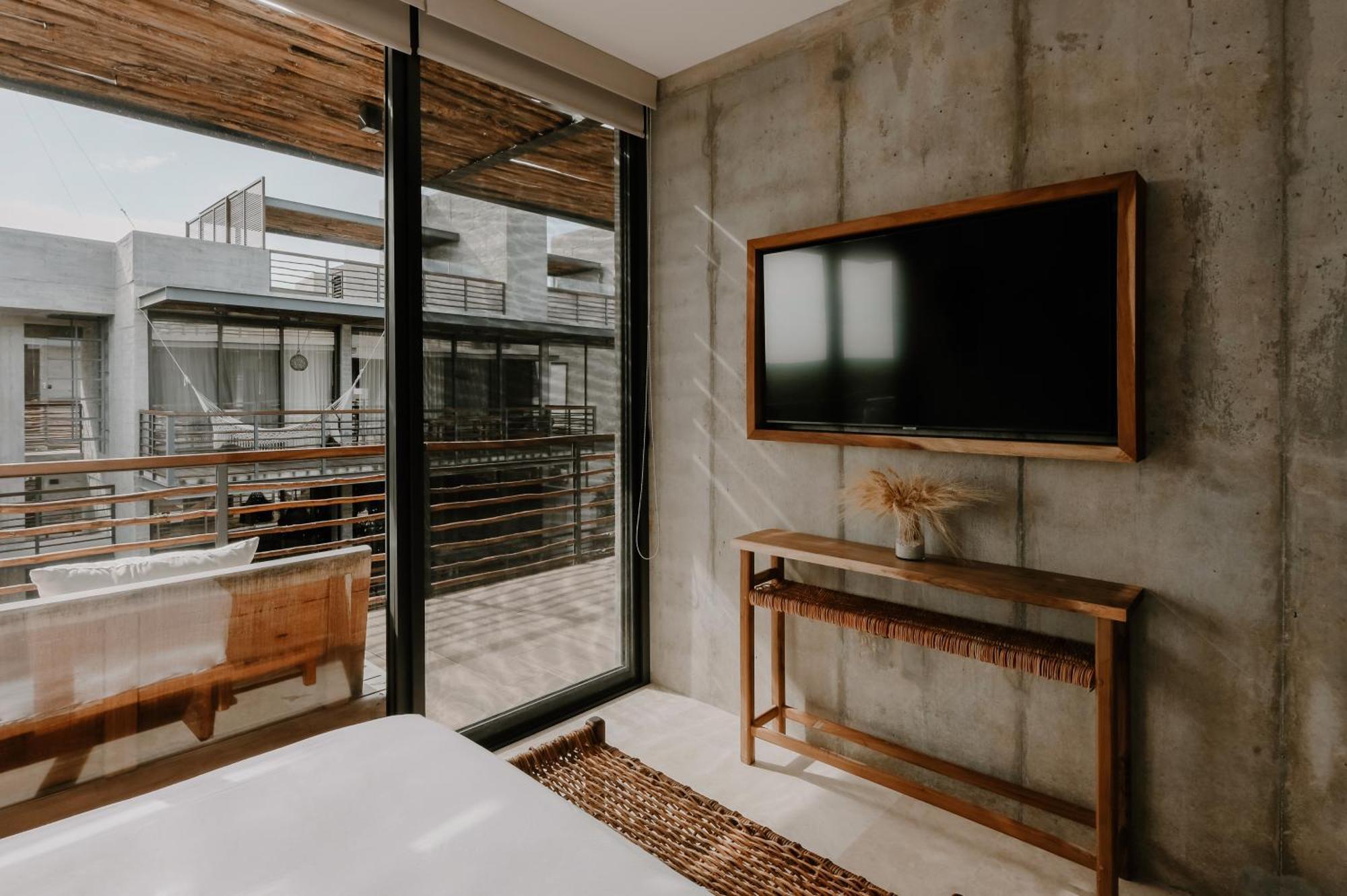 Luxe 3br Ph Cenote, Sauna, Gym & Pool Included Apartment *