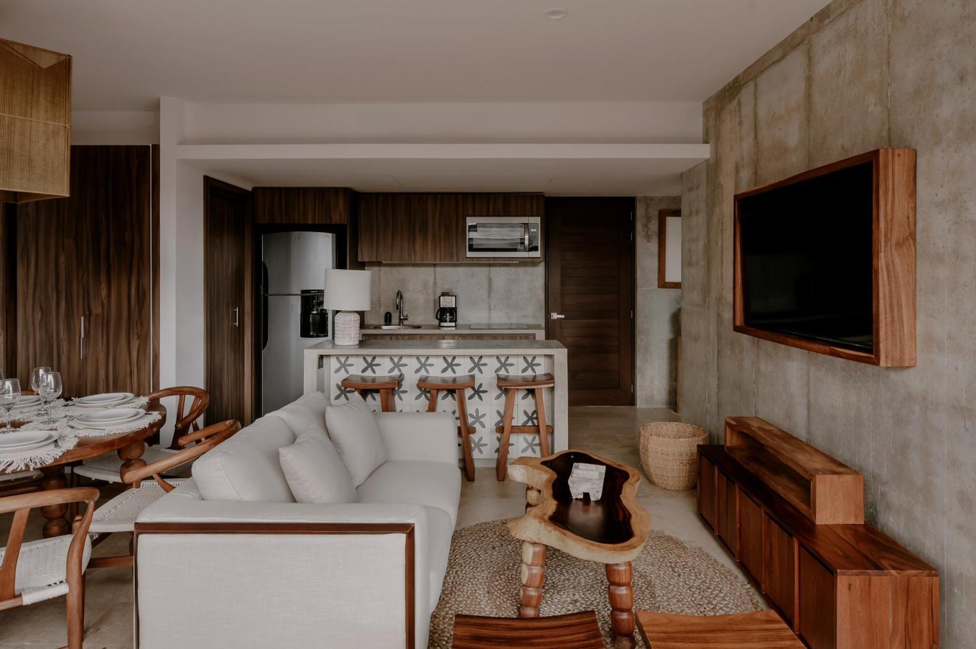 Luxe 3br Ph Cenote, Sauna, Gym & Pool Included Apartment *