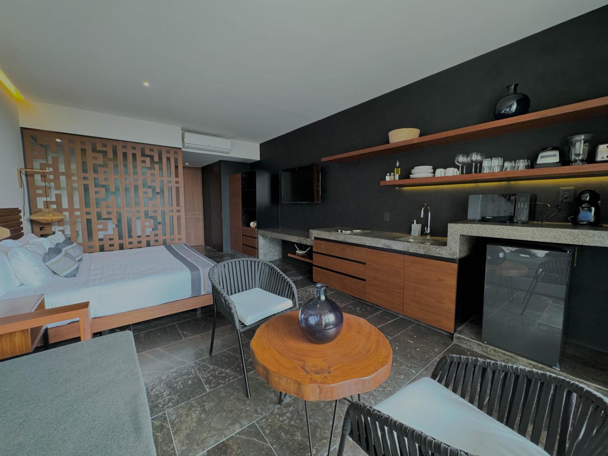 Luxury Studio-private Individual Pool-iik C409 By Sandy Powerful *