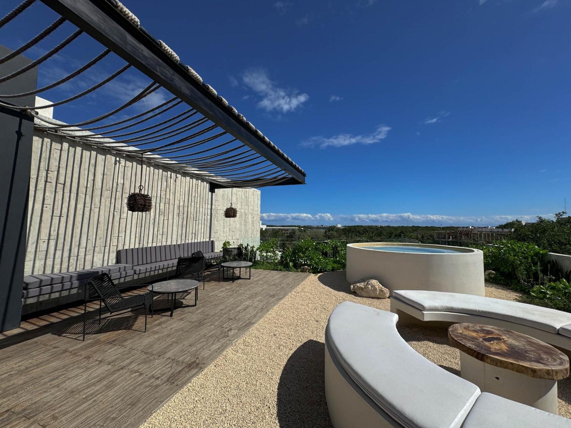 Luxury Studio-private Individual Pool-iik C409 By Sandy Powerful