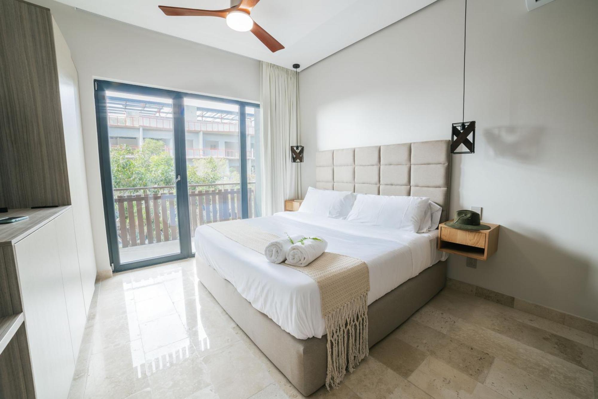 Studio/hotel Zone/infinity Pool/amira-203b By Sandy Powerpul Apartment