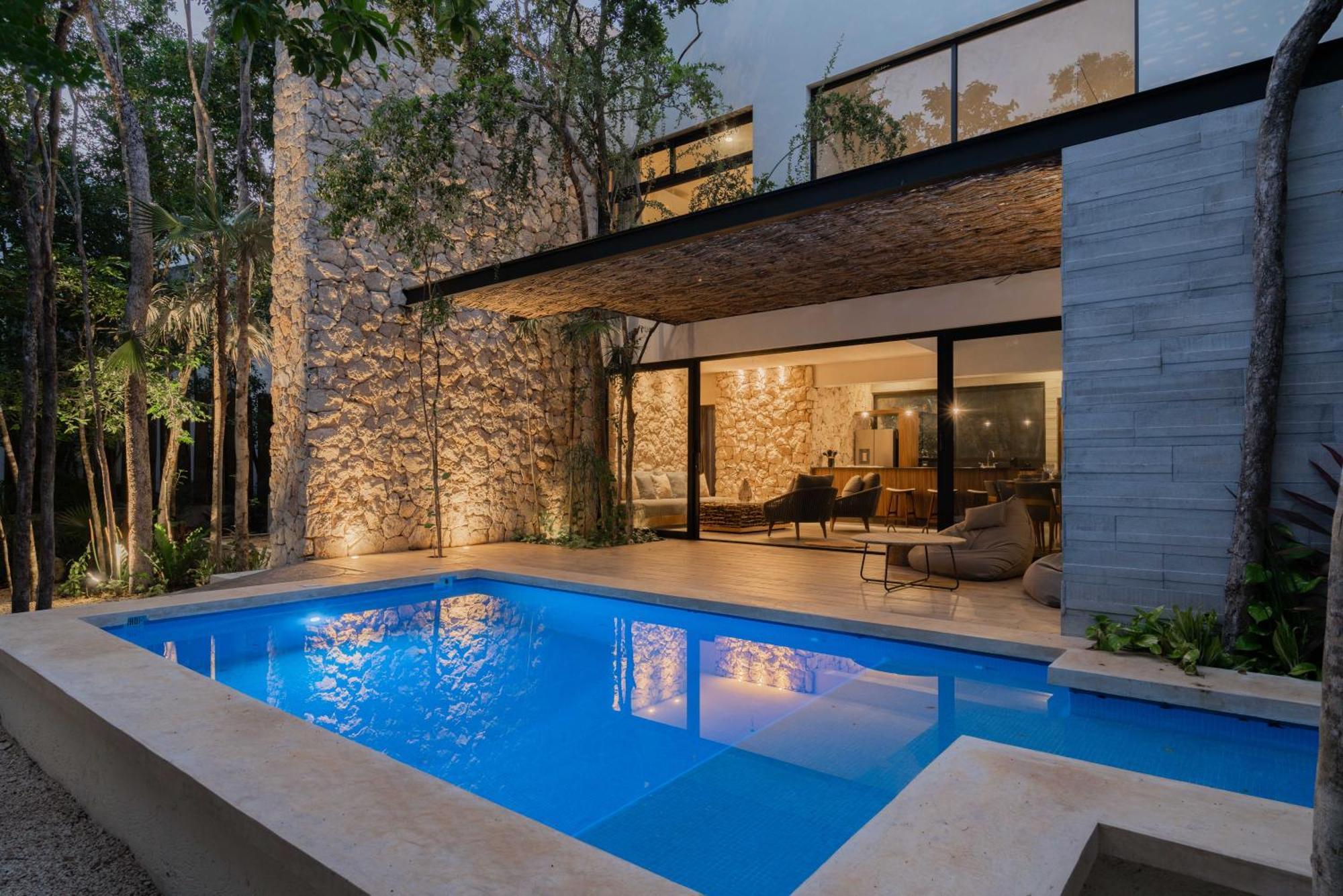 Twelve O'clock - Luxury Pousada