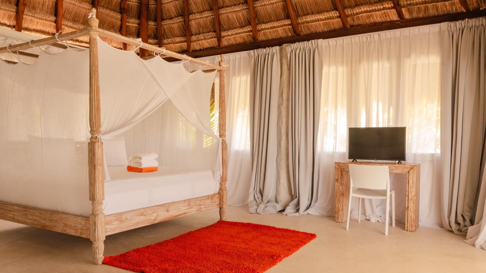 Pousada 12br Beachfront Private With Infinity Pool By Solmar Tulum