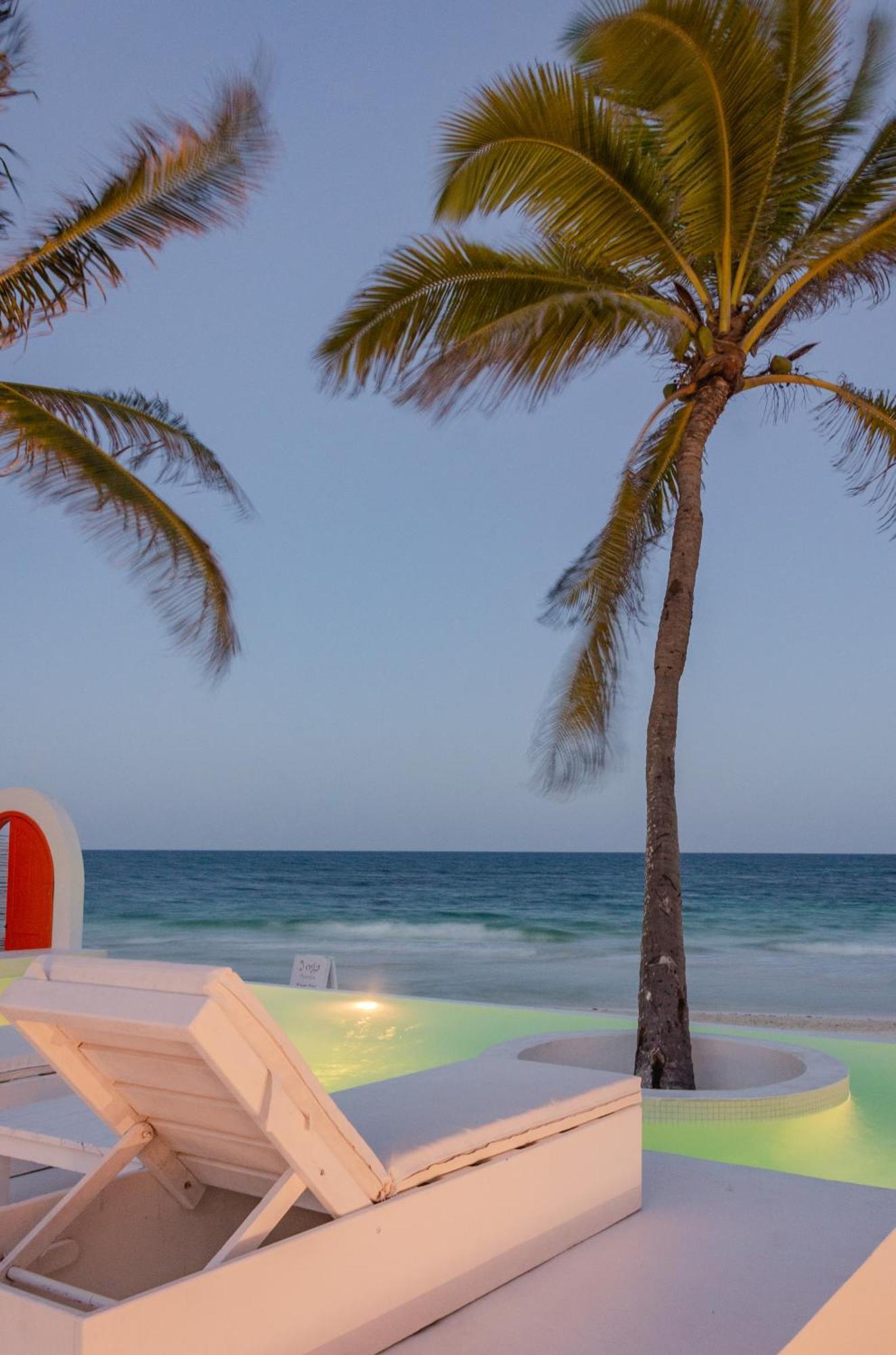 12br Beachfront Private With Infinity Pool By Solmar Pousada