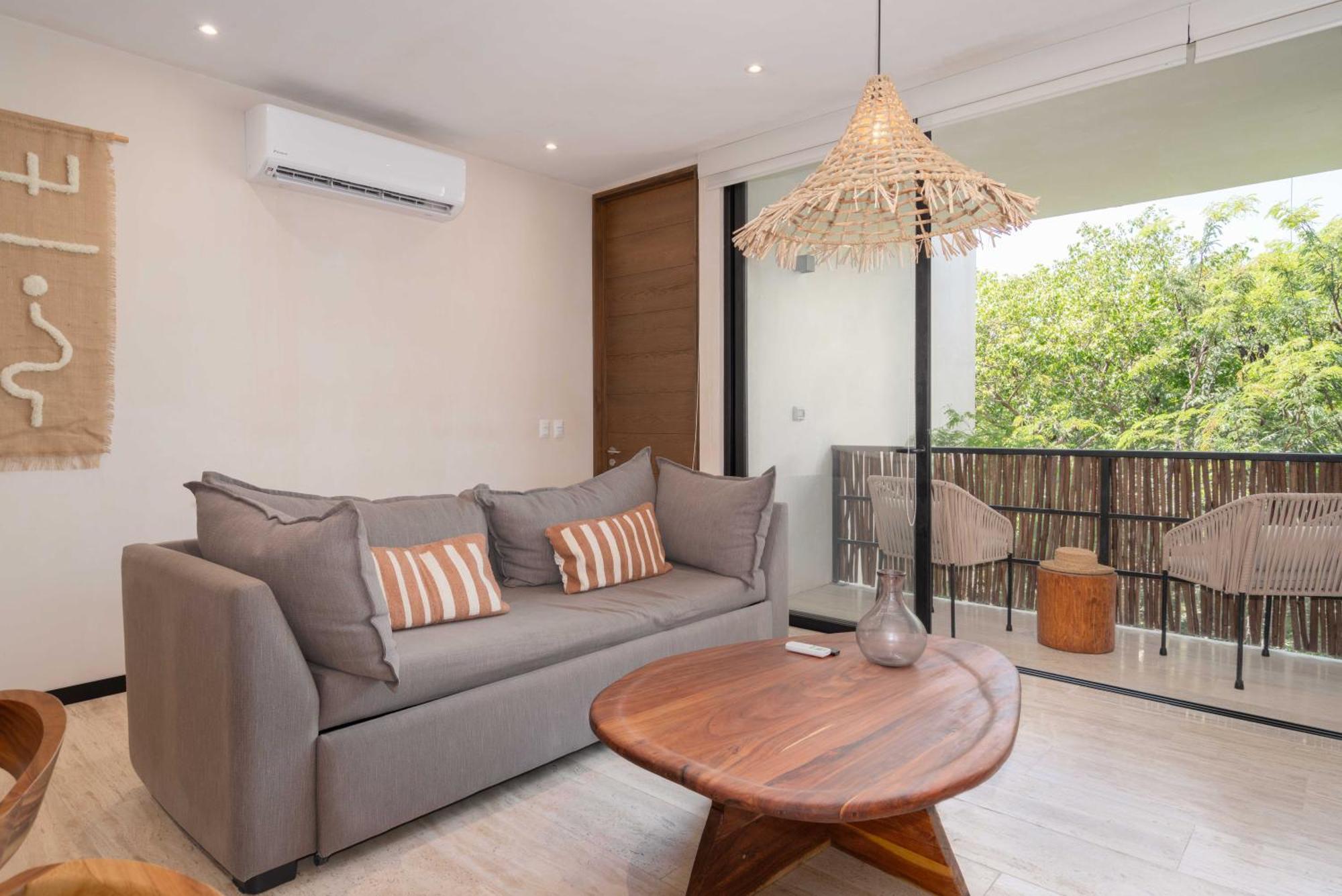 Apartment Penthouse Oasis: Rooftop Pool & Luxury Tulum