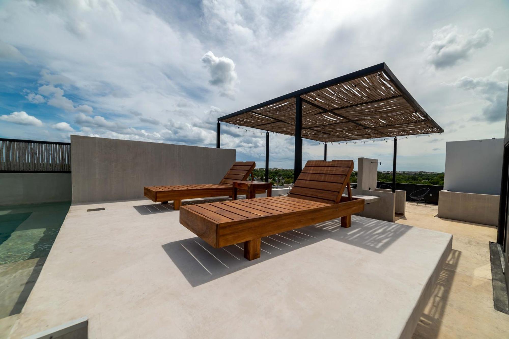 The Teodoro Aparthotel *