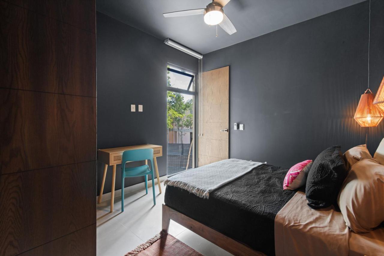 Holiday home Shes Moody 3 Bed Penthouse With Yard Pools Rooftop Aircon 15 Minute Drive To The *