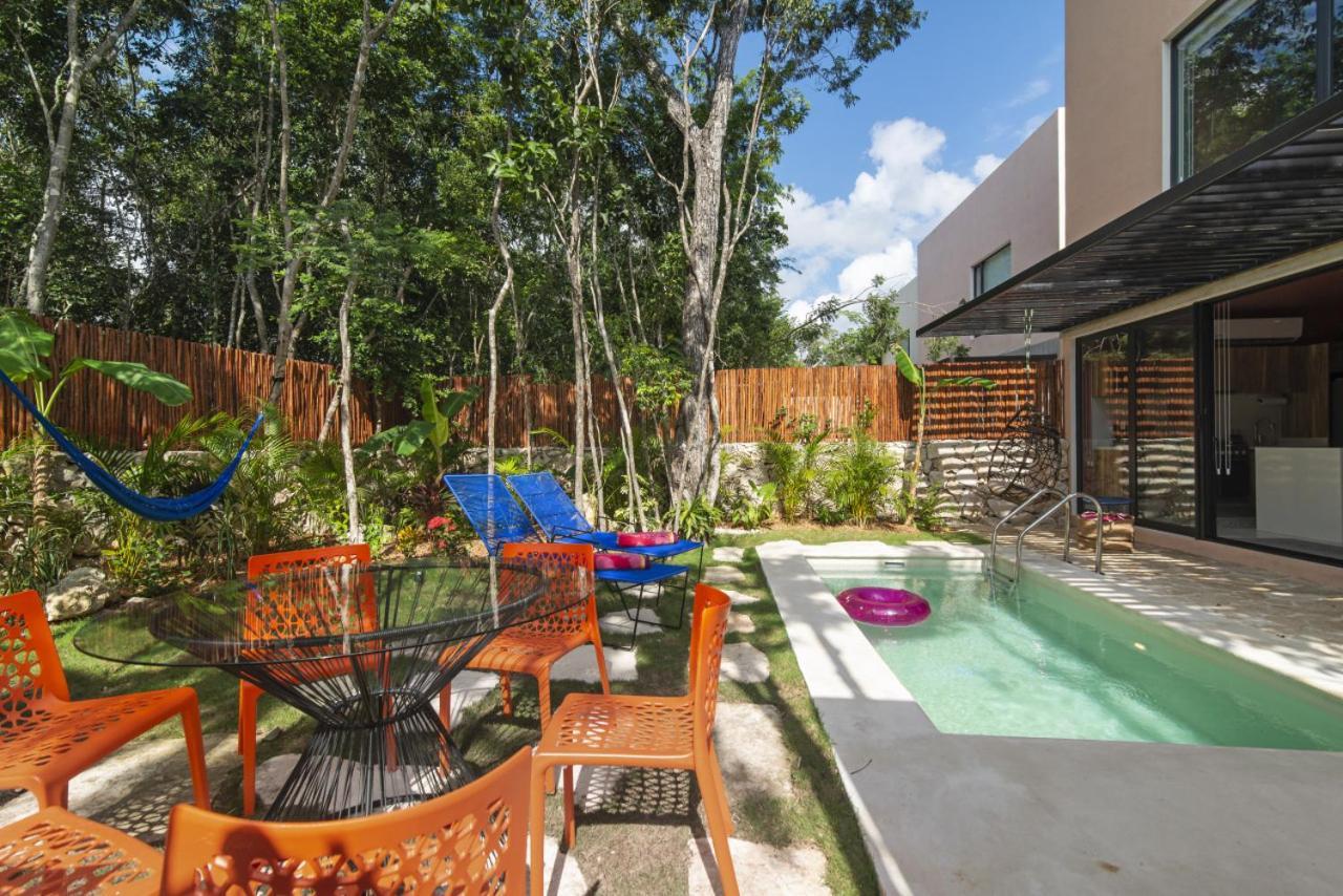 Shes Moody 3 Bed Penthouse With Yard Pools Rooftop Aircon 15 Minute Drive To The Holiday home