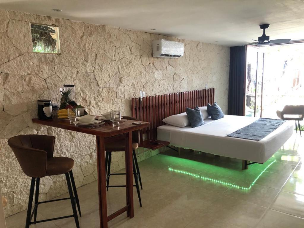 Retiro Maya Suites Hotel