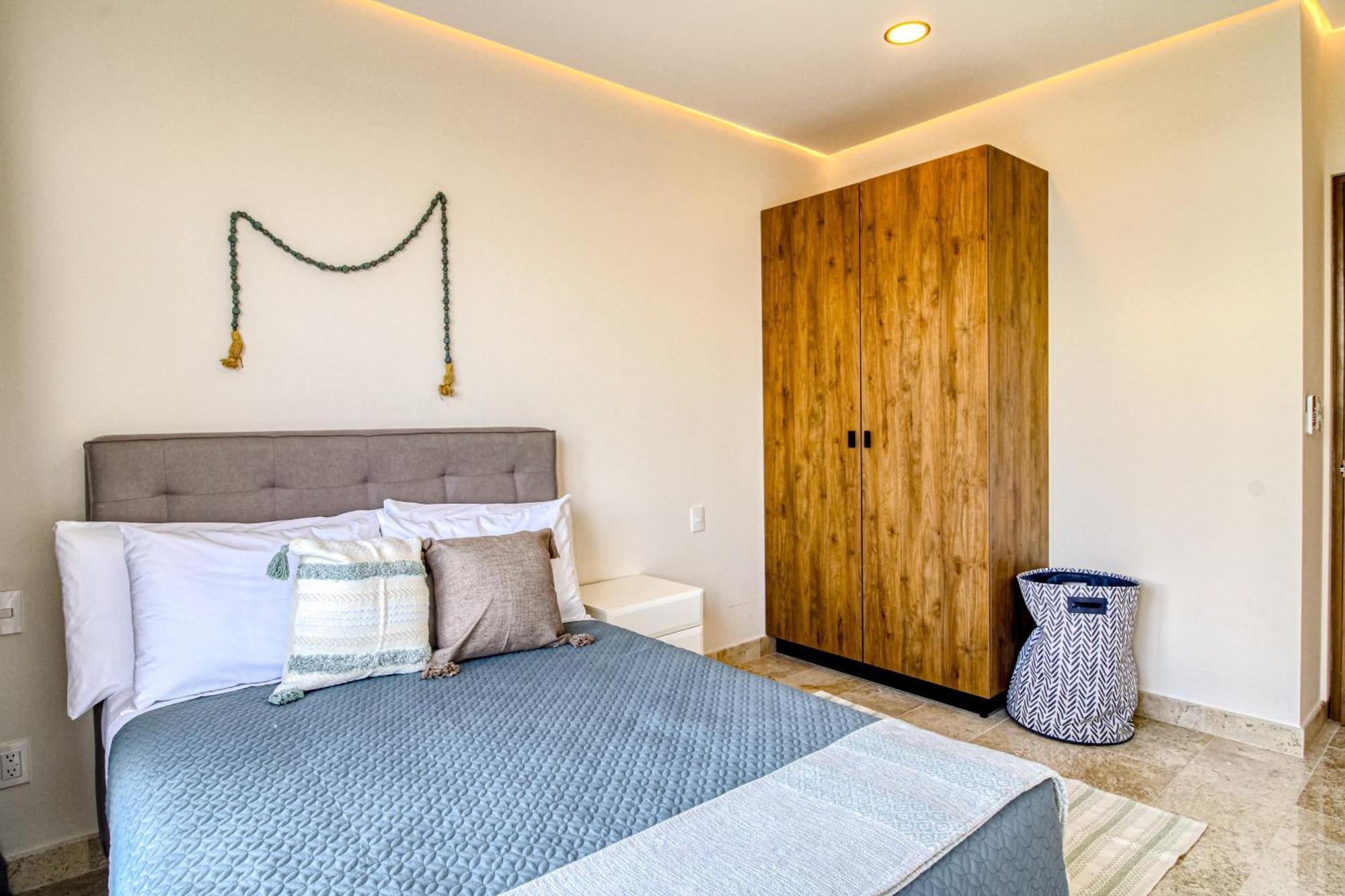 Giada Towers 313a