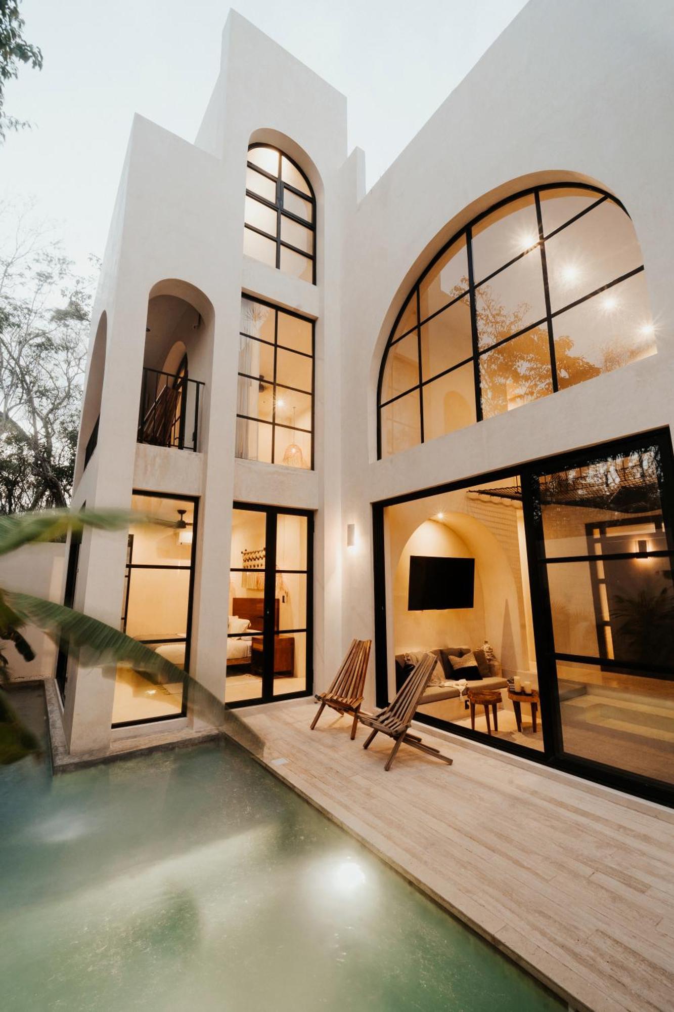 Villa Viento 4br 8pp Private Pool Rooftop Security *