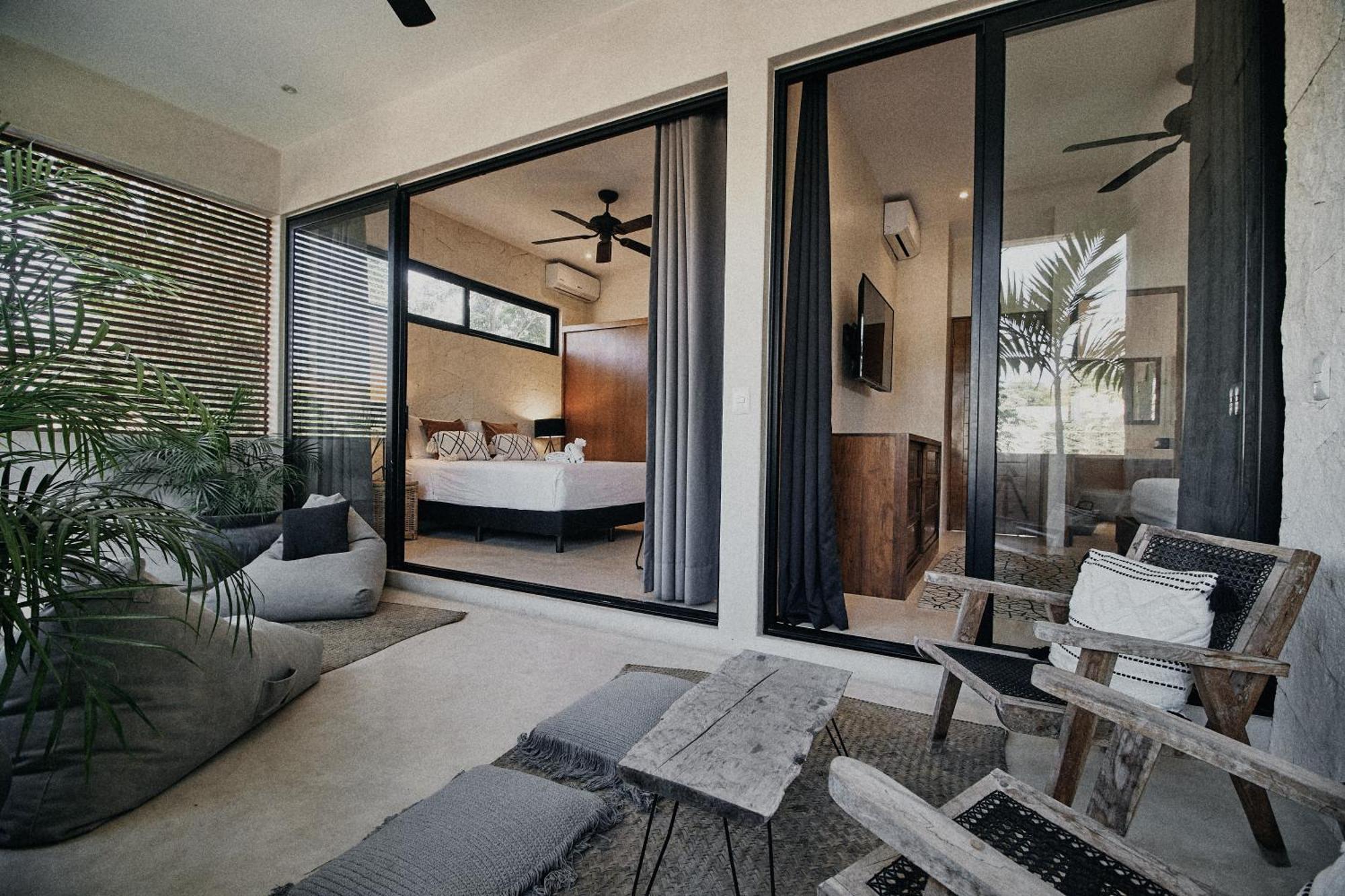 Pousada Yax'na House Luxury 240m2 - 12 Persons - 6 - 2 Swimming Pool - 3 Jacuzzis Tulum