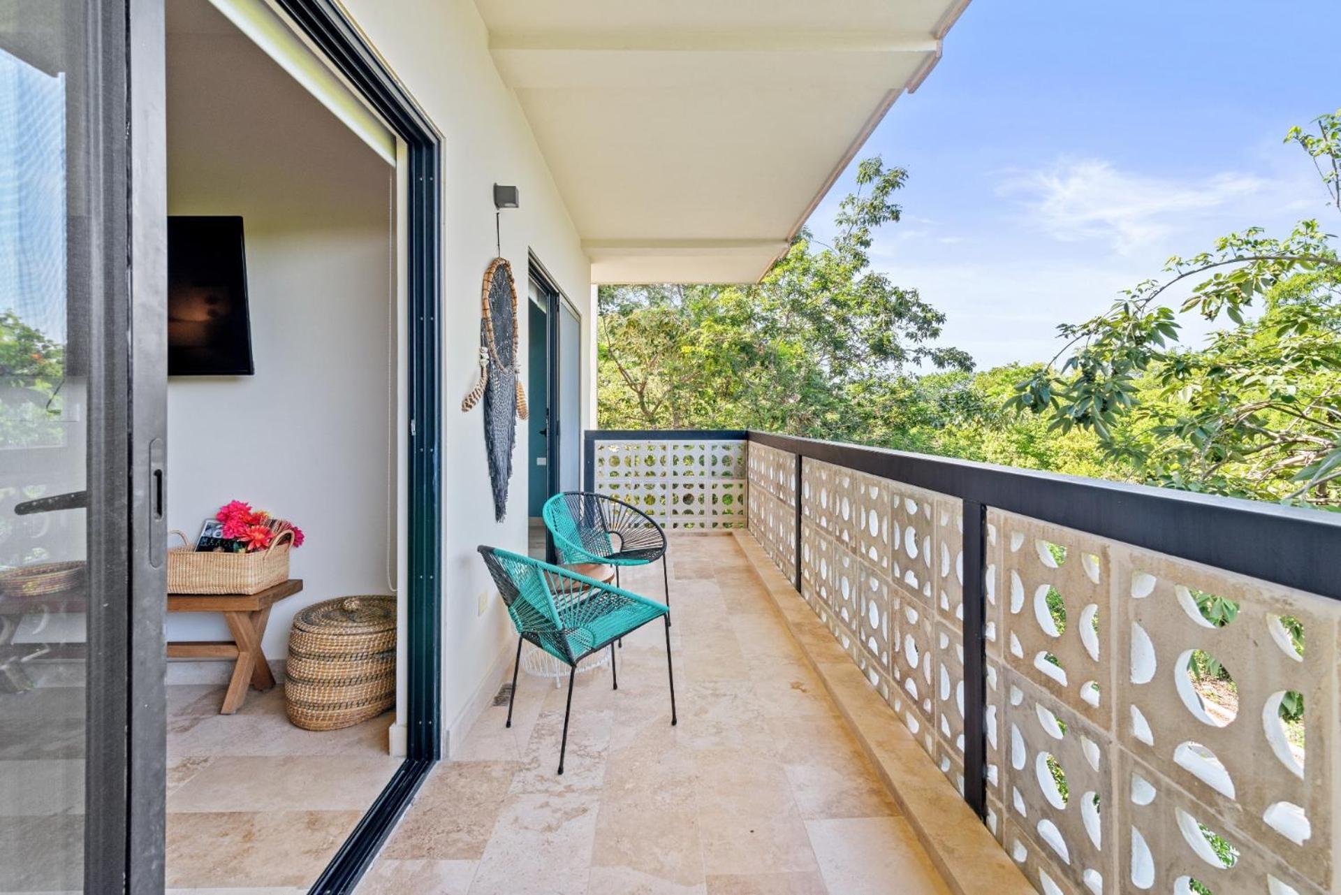 Luxurious Penthouse With Jungle View & Private Pool