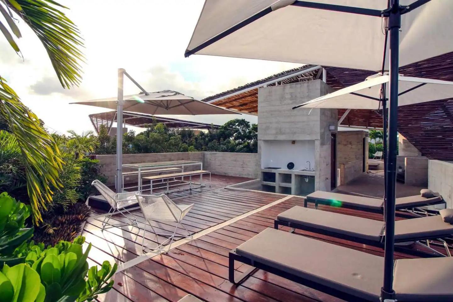 Casa De Piedra Aparthotel 4*