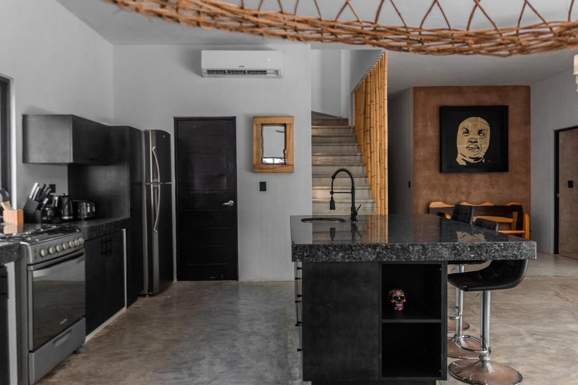 Casa Tira - Your Luxury Jungle Mansion In *