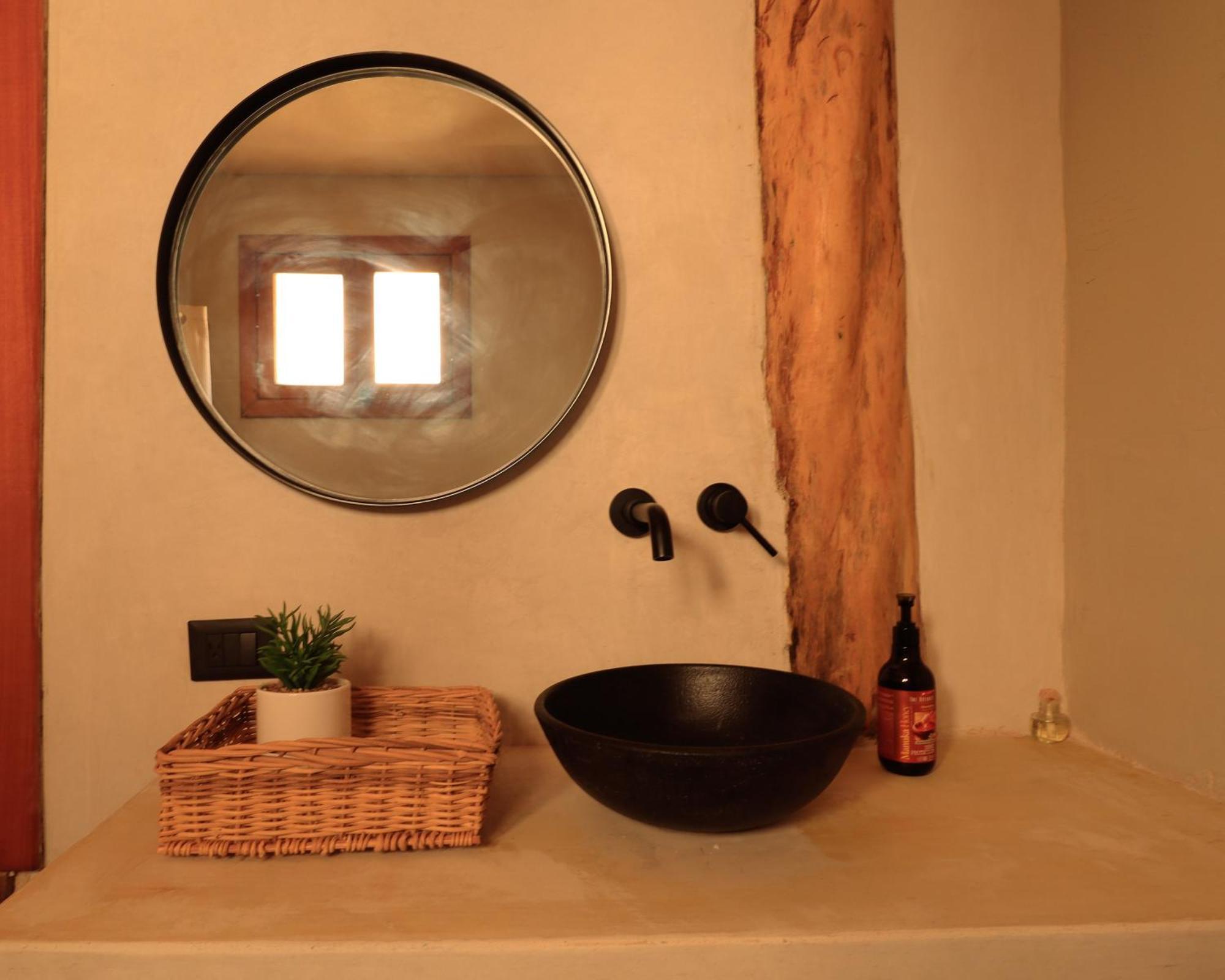 Indajani Hotel&hostel With Pool Hotel Tulum