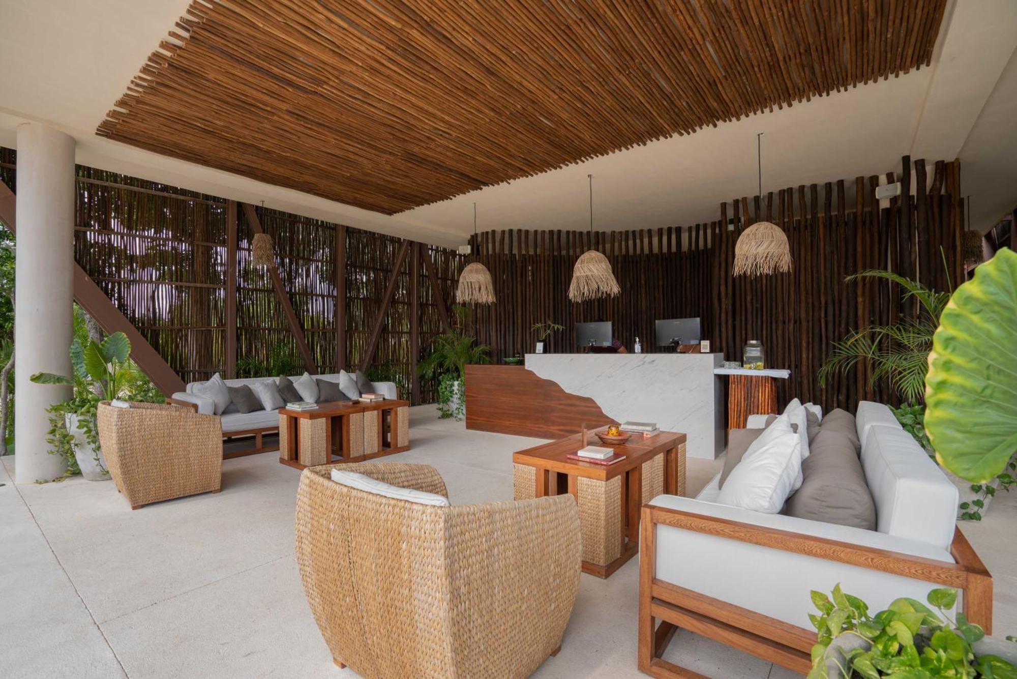 Apartment Penthouse Oasis: Rooftop Pool & Luxury Tulum