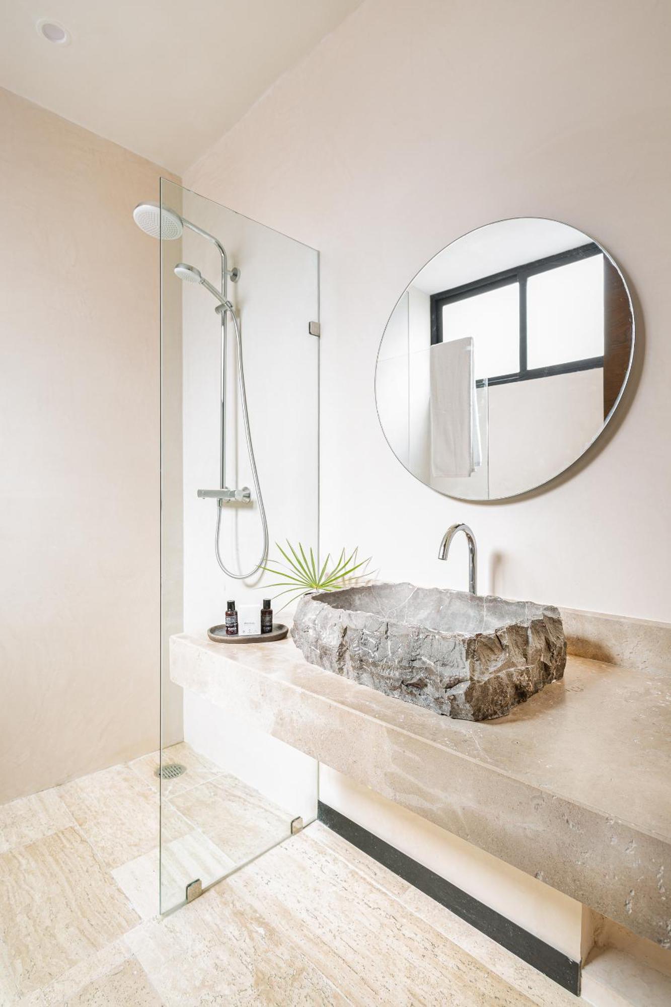 Penthouse Oasis: Rooftop Pool & Luxury Apartment Tulum