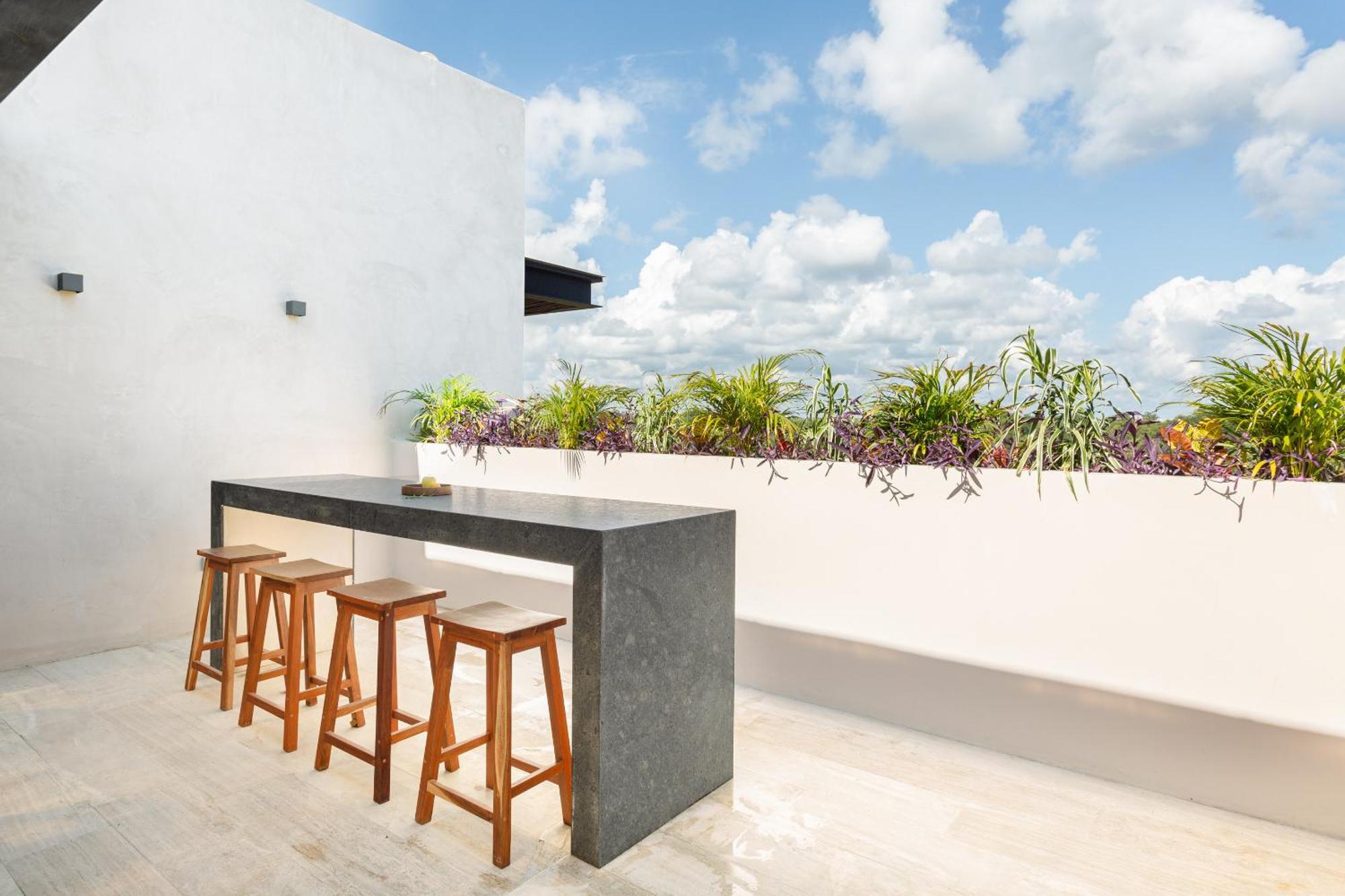 Apartment Penthouse Oasis: Rooftop Pool & Luxury Tulum