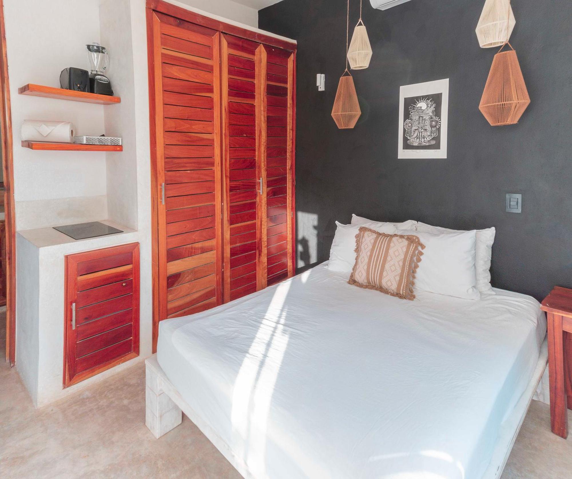 Naats Amigos Tulum