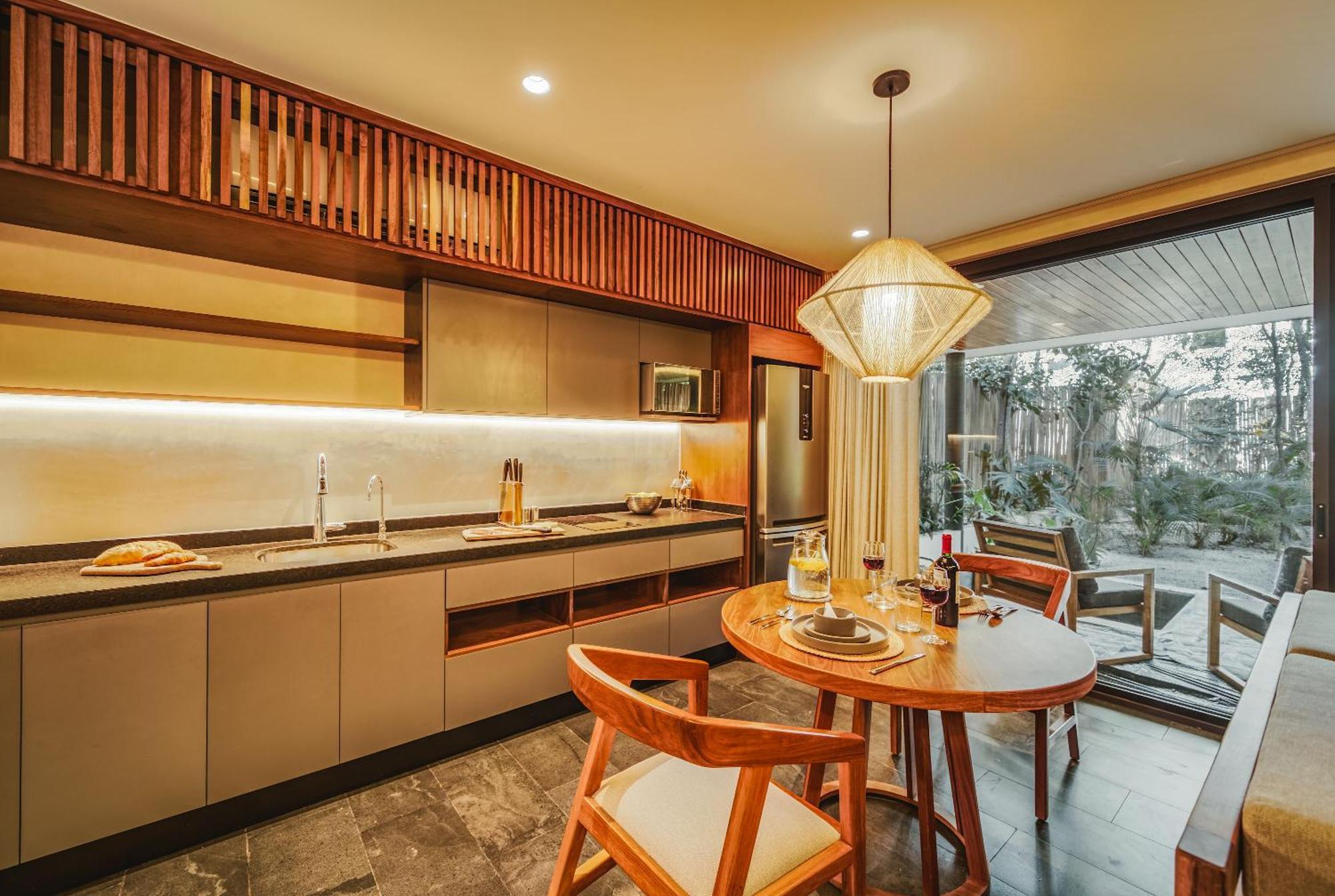 Tropical Oasis With Plunge Pool & Peaceful Garden - Mira Luna 131c