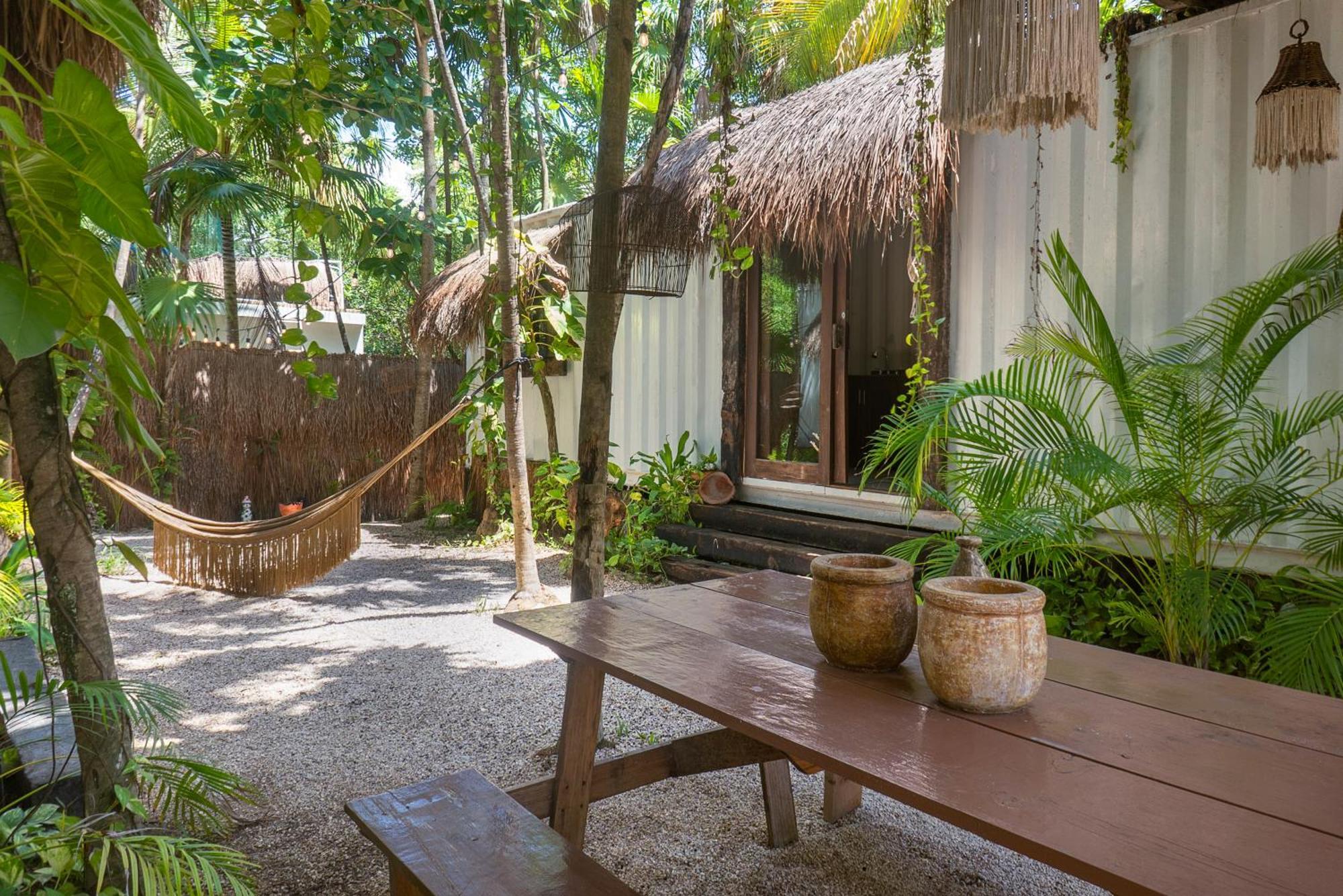 Hotel Pal Mar Glamtainer Tulum