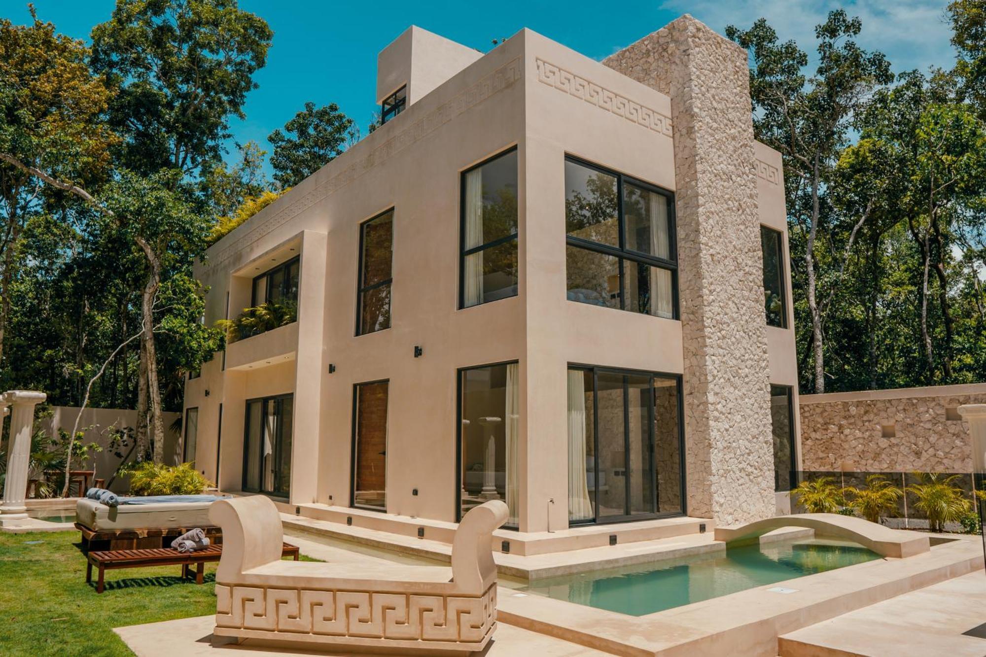 Villa Luxury Large Villa/2 Pools/ Jacuzzi/rooftop/cenote View