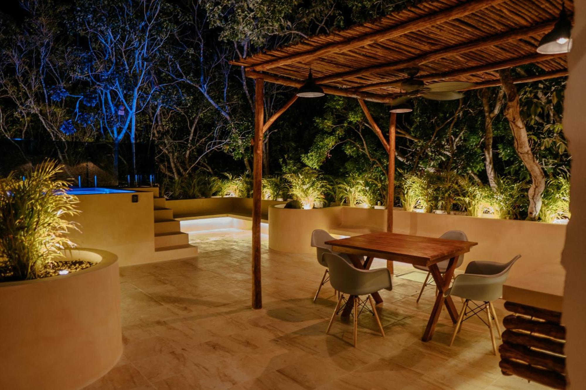 Luxury Large Villa/2 Pools/ Jacuzzi/rooftop/cenote View Villa